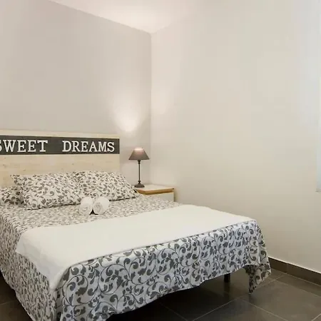 Cute Tiny Flat Near The And Center 아파트 또사데마르
